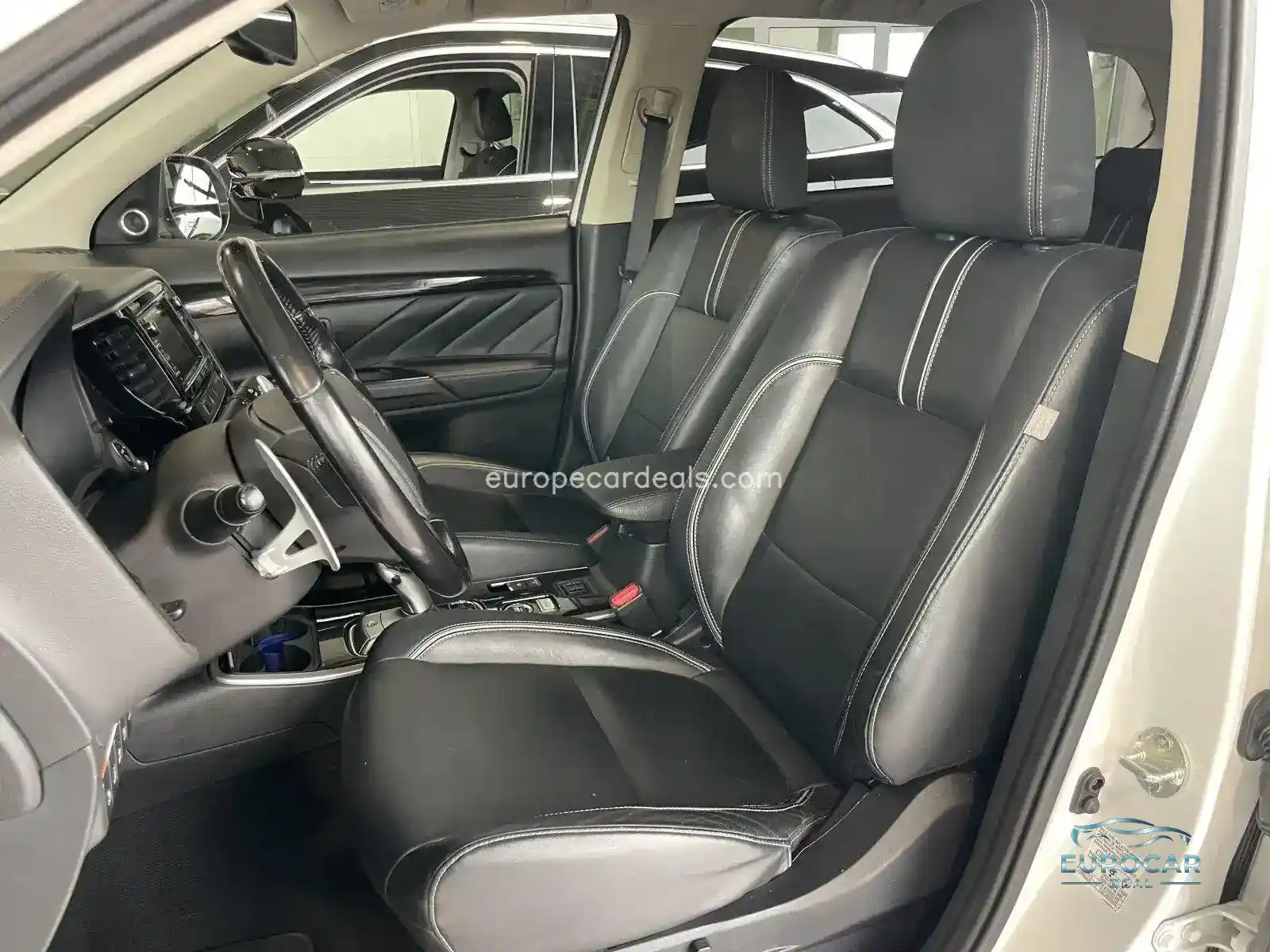 Mitsubishi Plug-in Hybrid Outlander