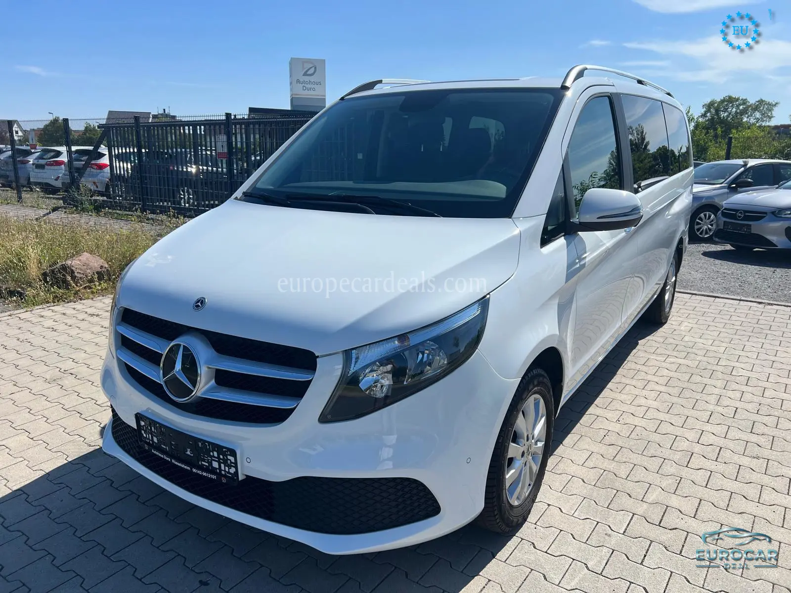 Mercedes-Benz V 220