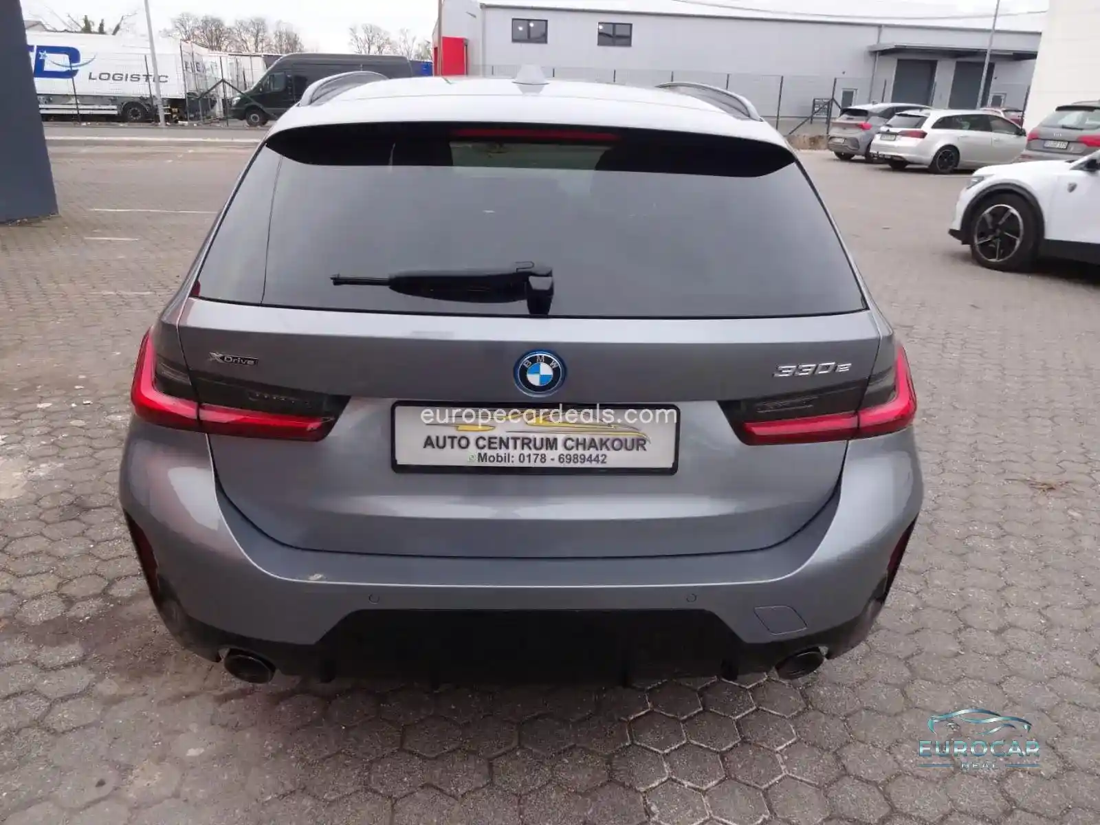 BMW 330