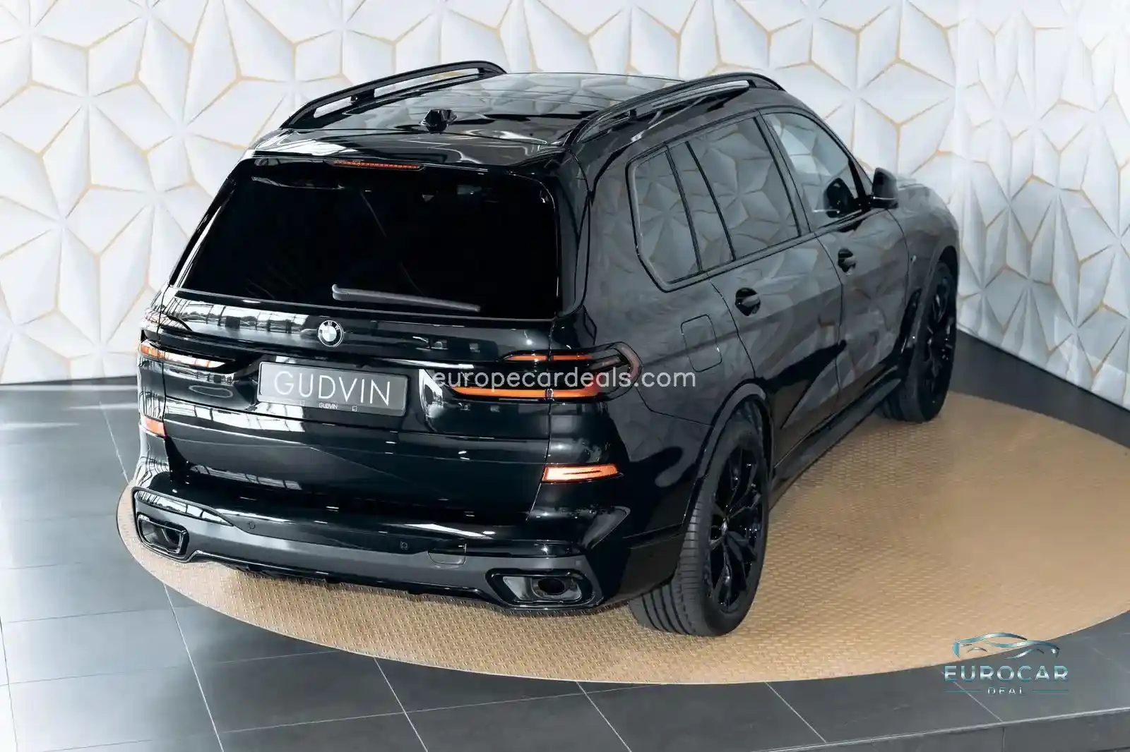 BMW X7 M60