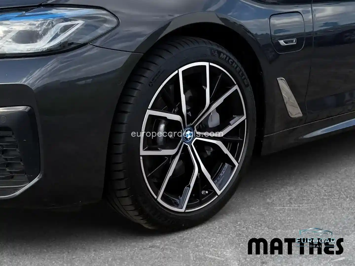 BMW 530