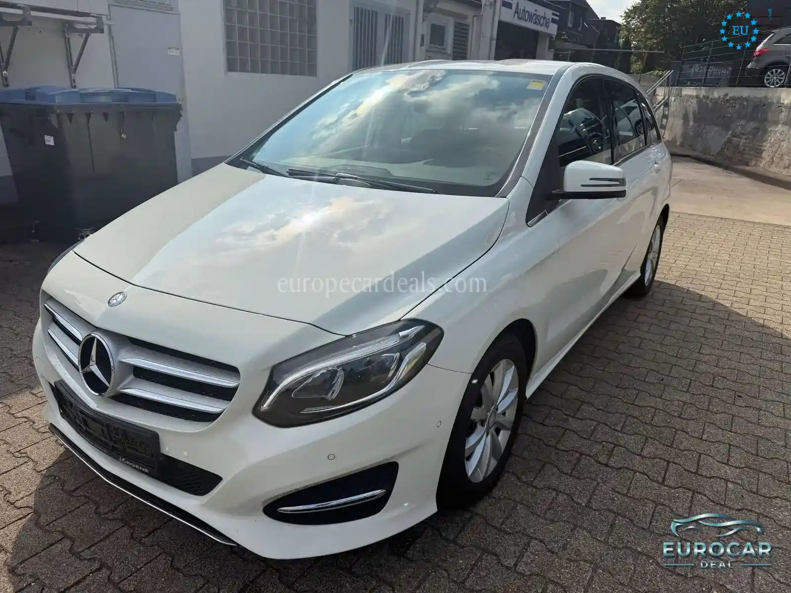 Mercedes-Benz B 180