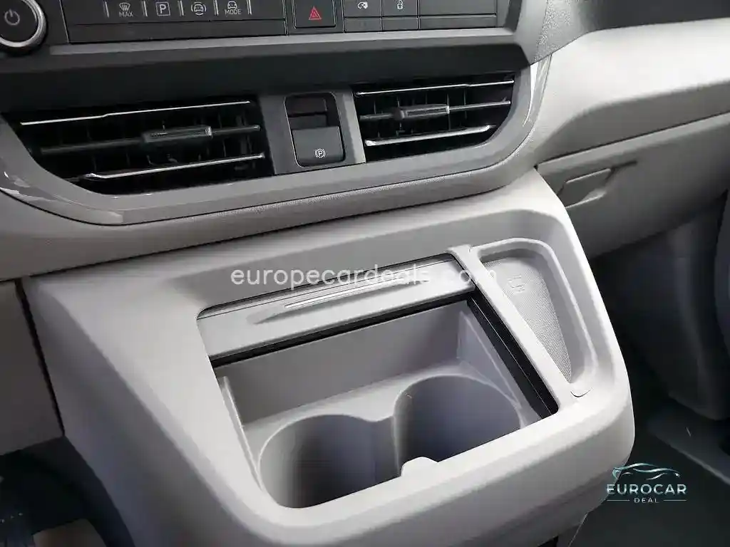Volkswagen T7 Caravelle
