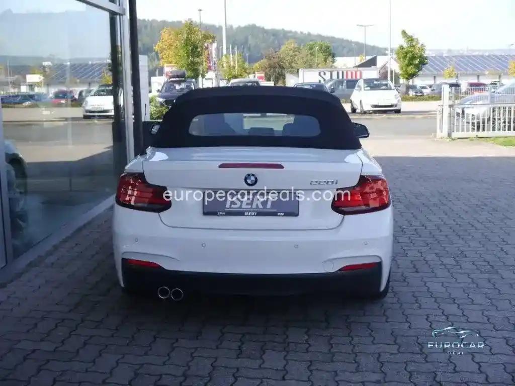 BMW 220