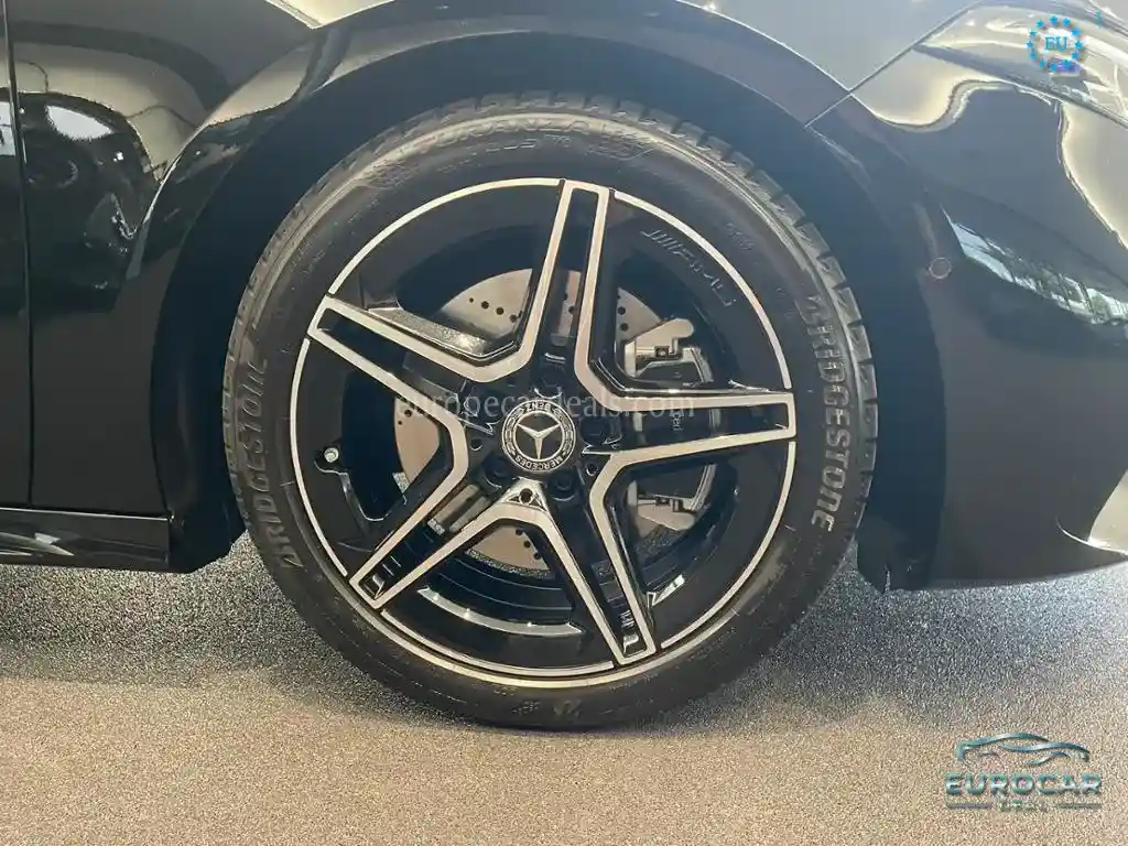Mercedes-Benz A 220