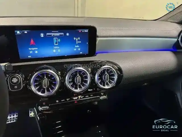 Mercedes-Benz CLA 220