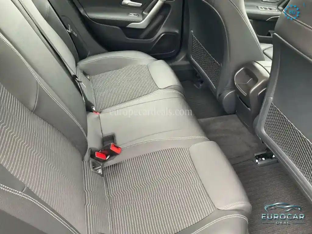 Mercedes-Benz A 220