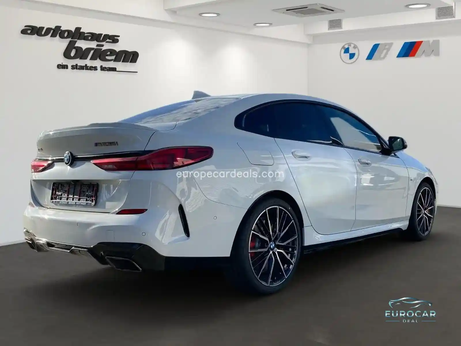 BMW M235