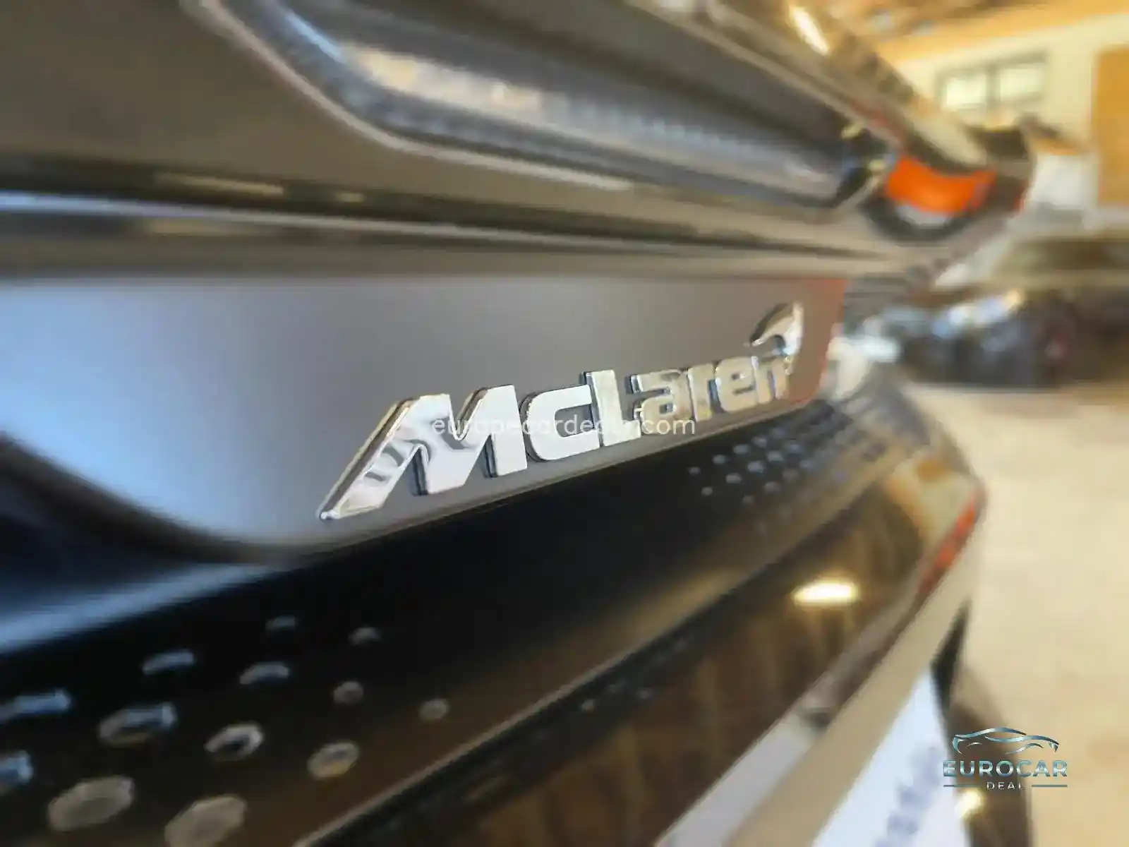 McLaren GT