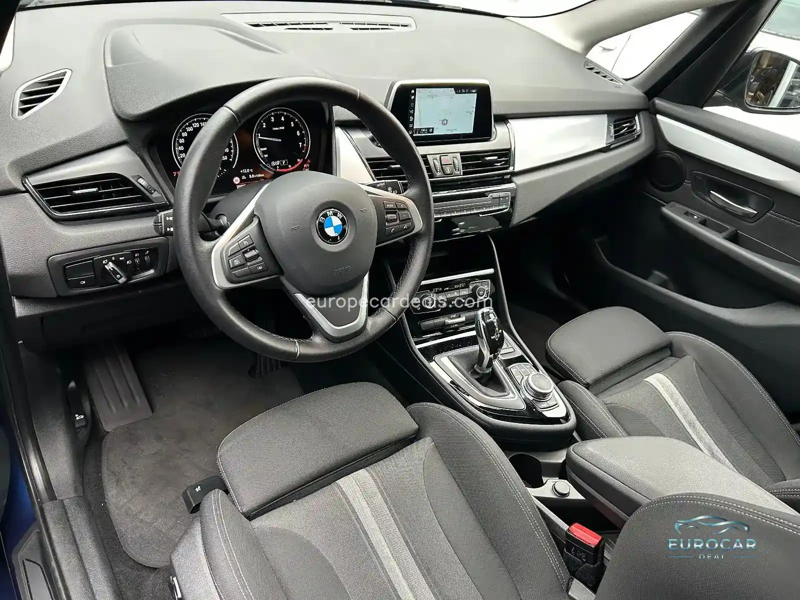 BMW 220