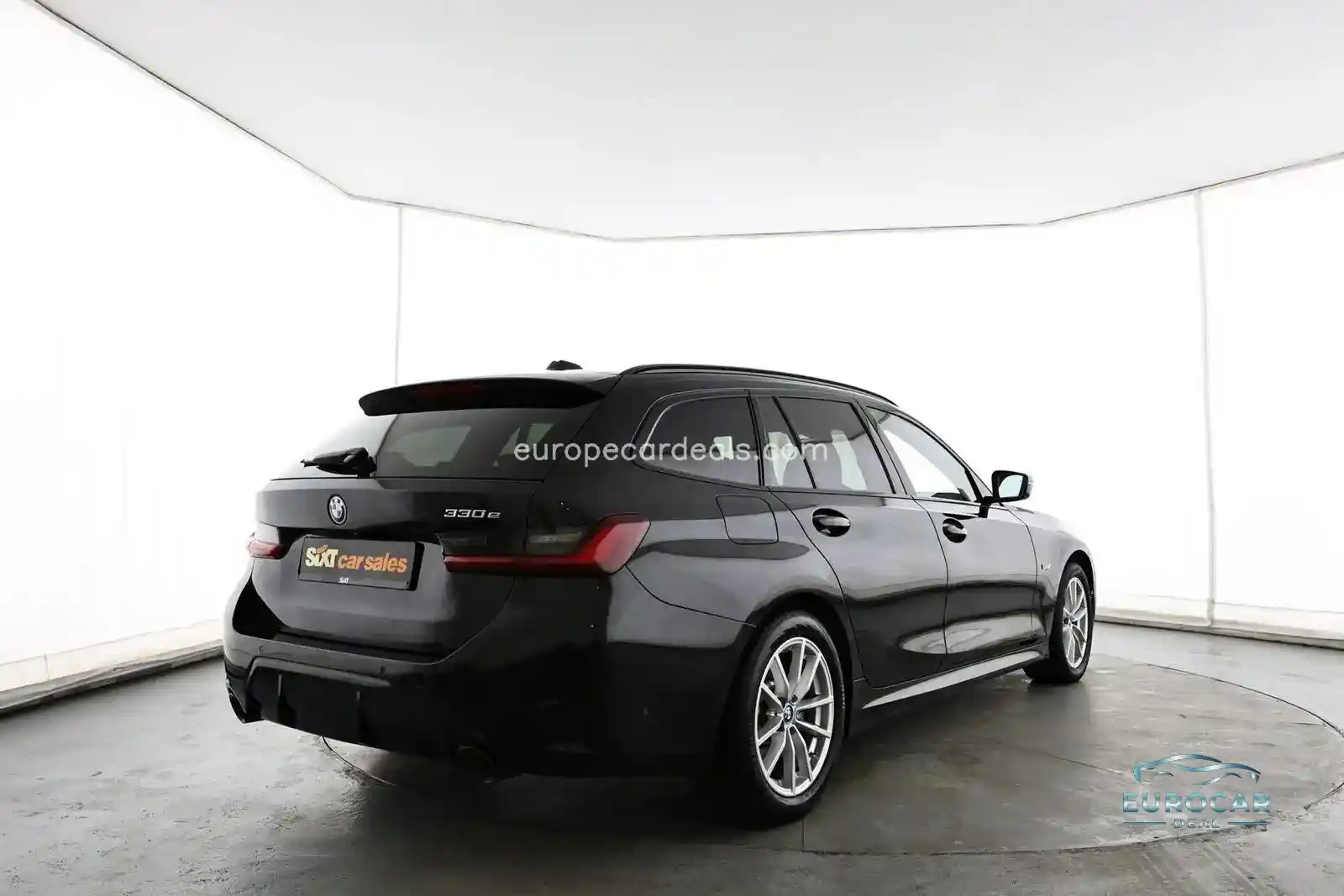 BMW 330