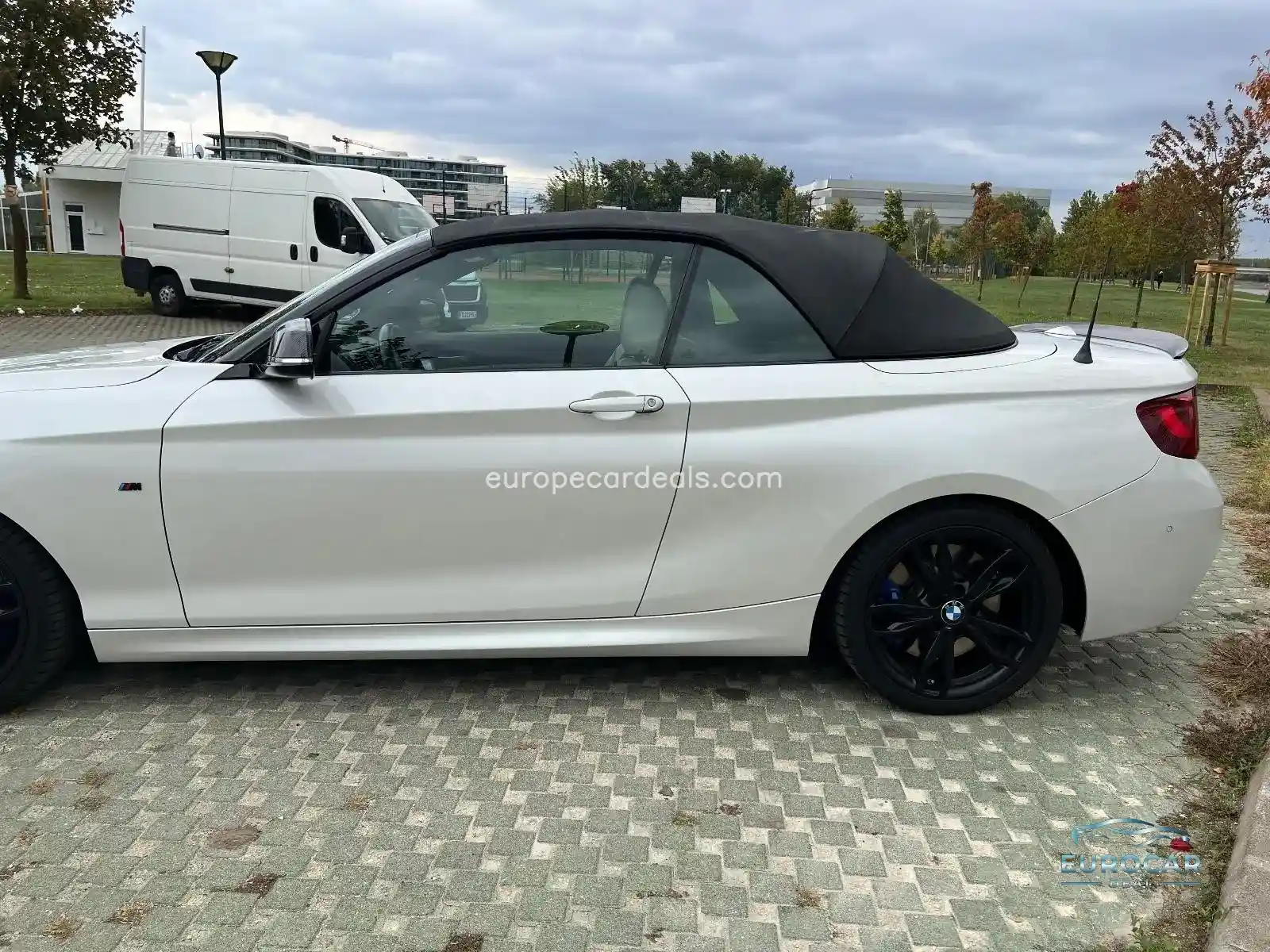 BMW M240i