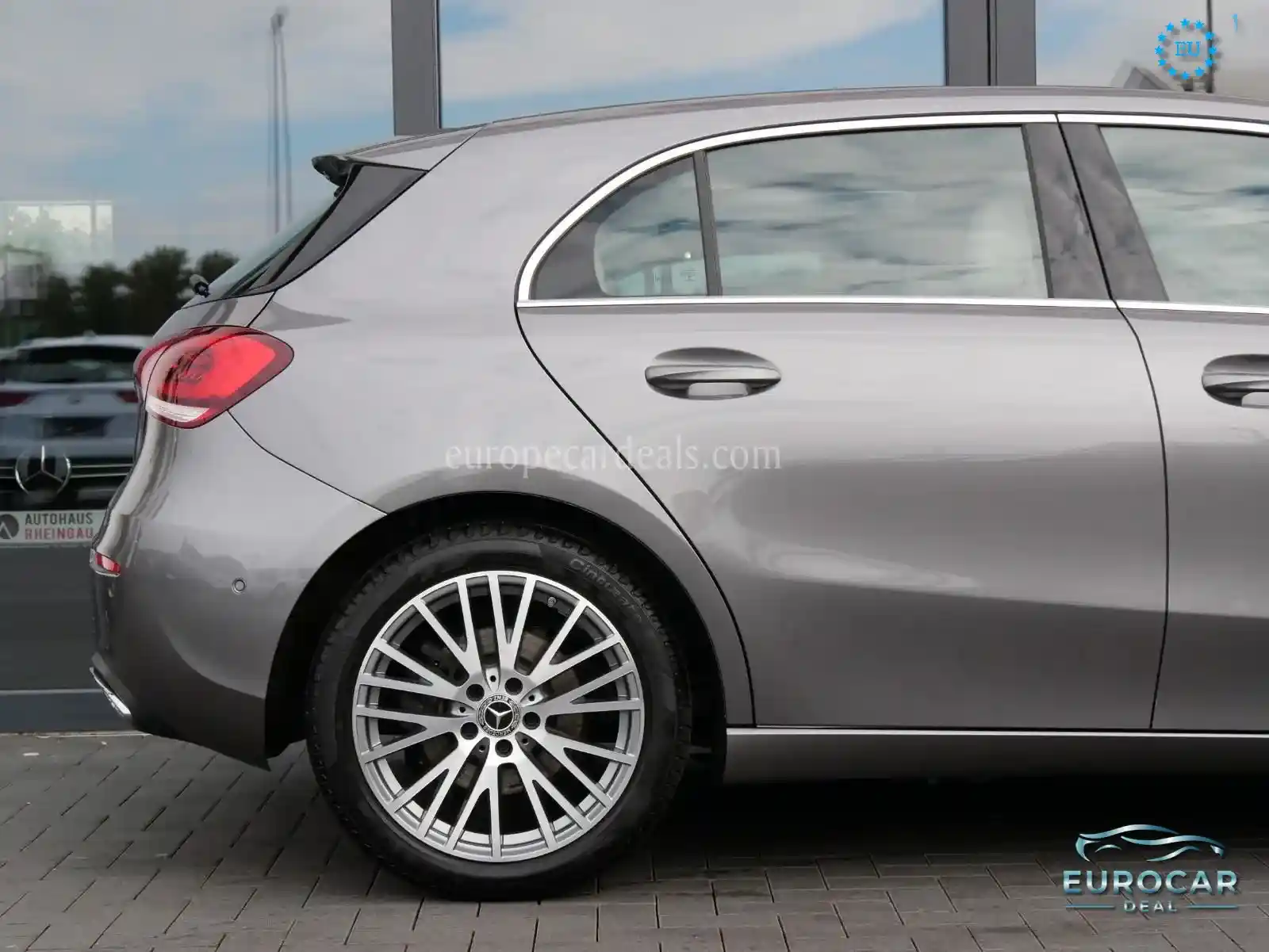 Mercedes-Benz A 220