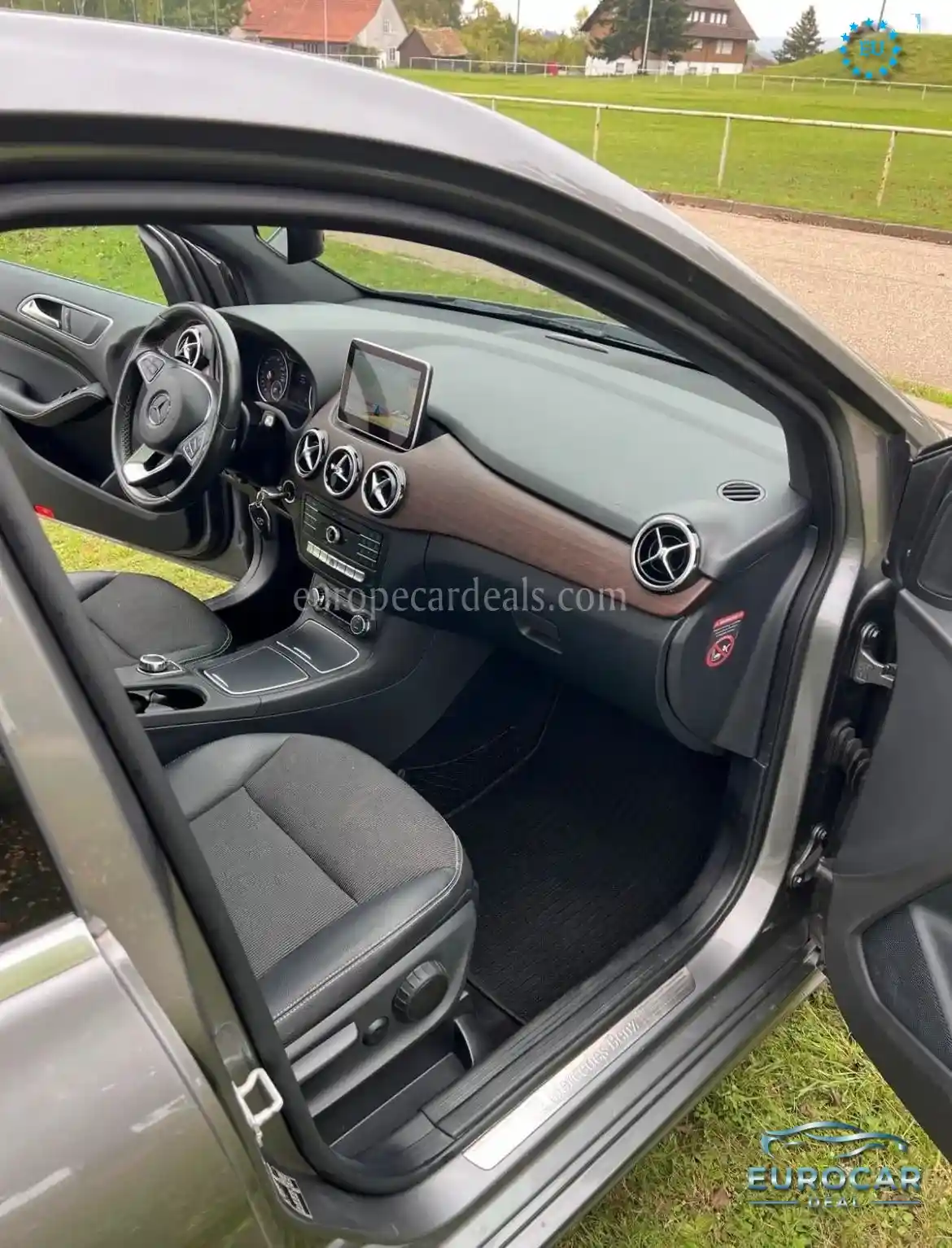 Mercedes-Benz B 220