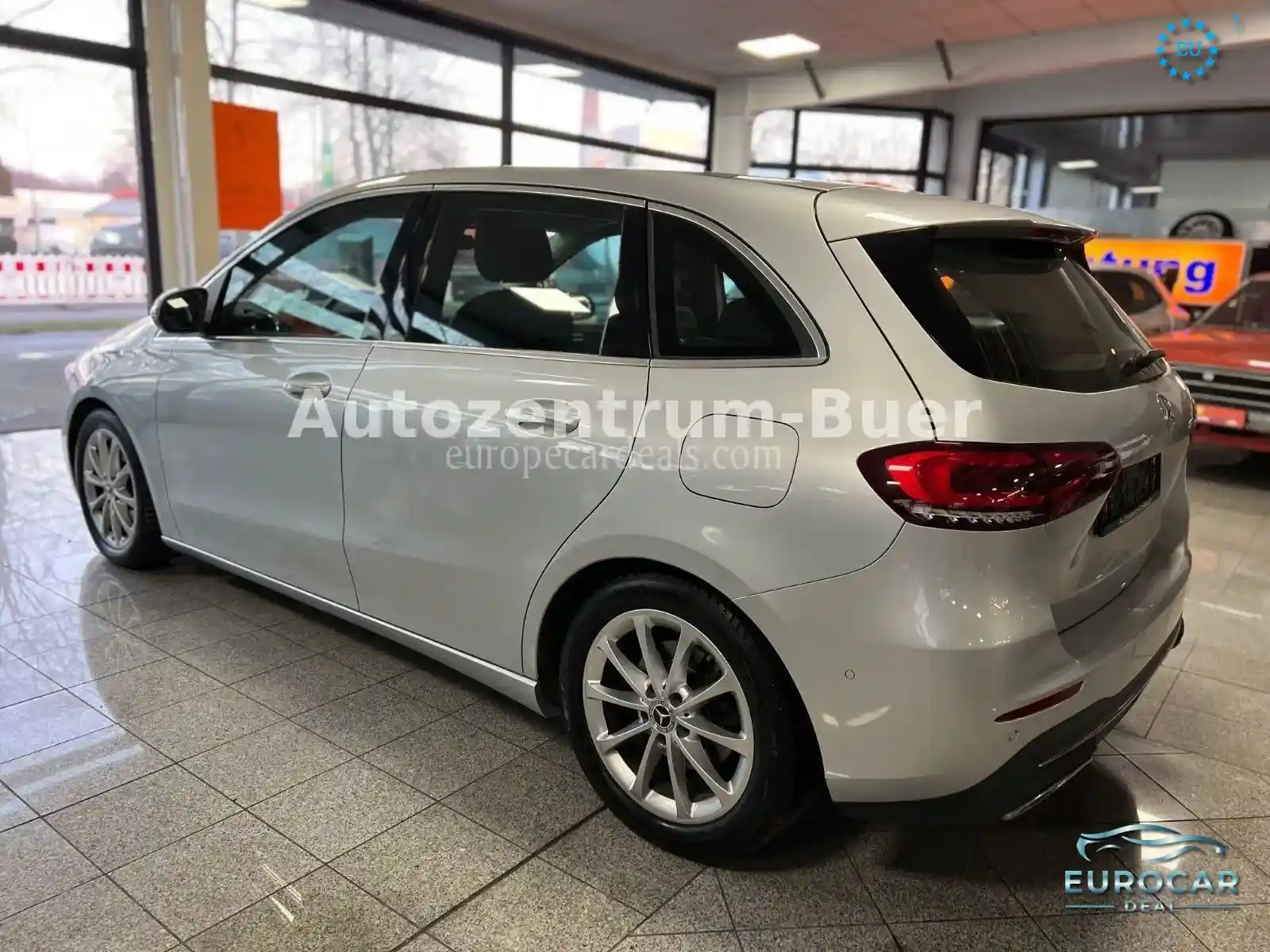 Mercedes-Benz B 200