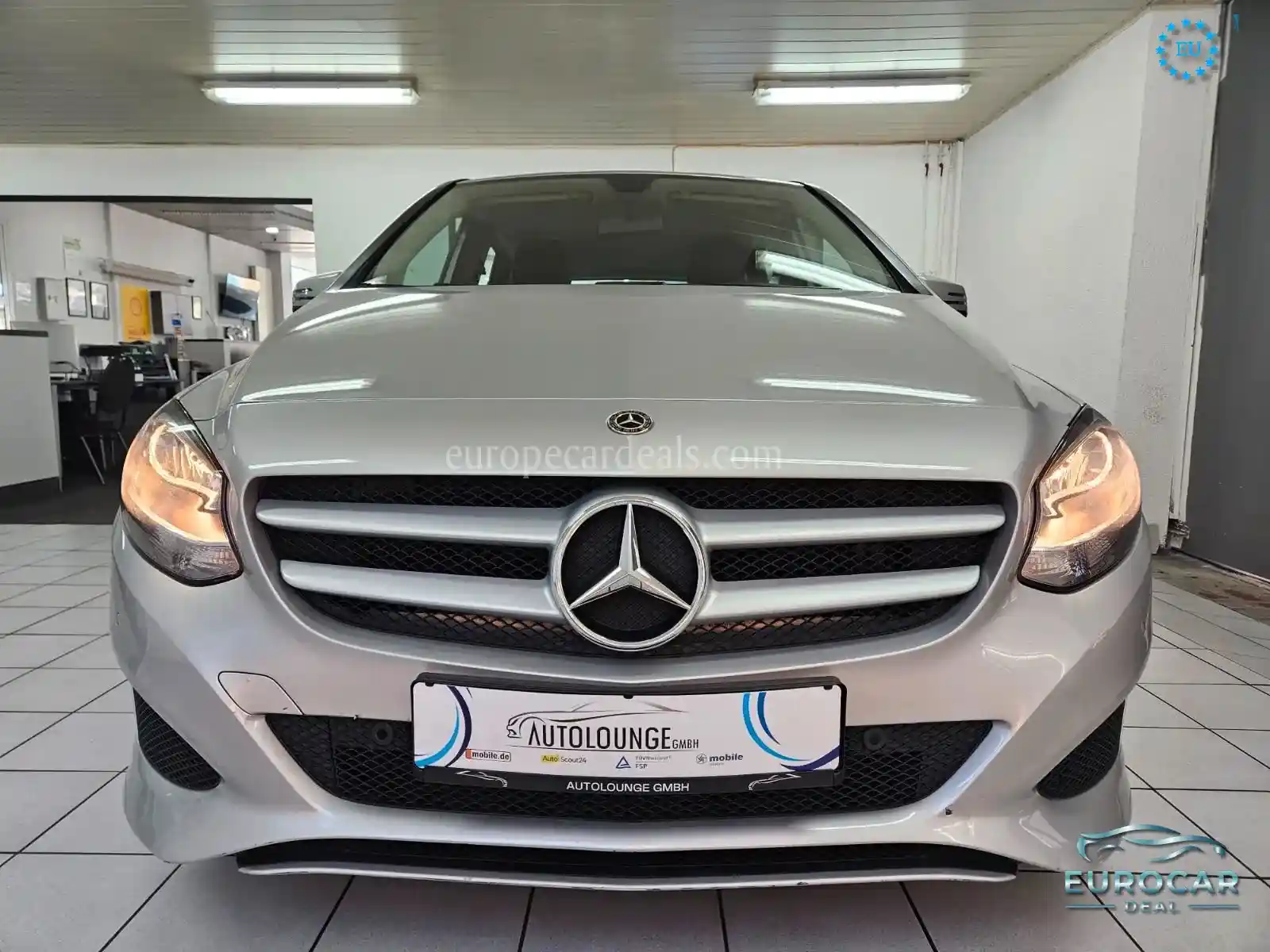 Mercedes-Benz B 180