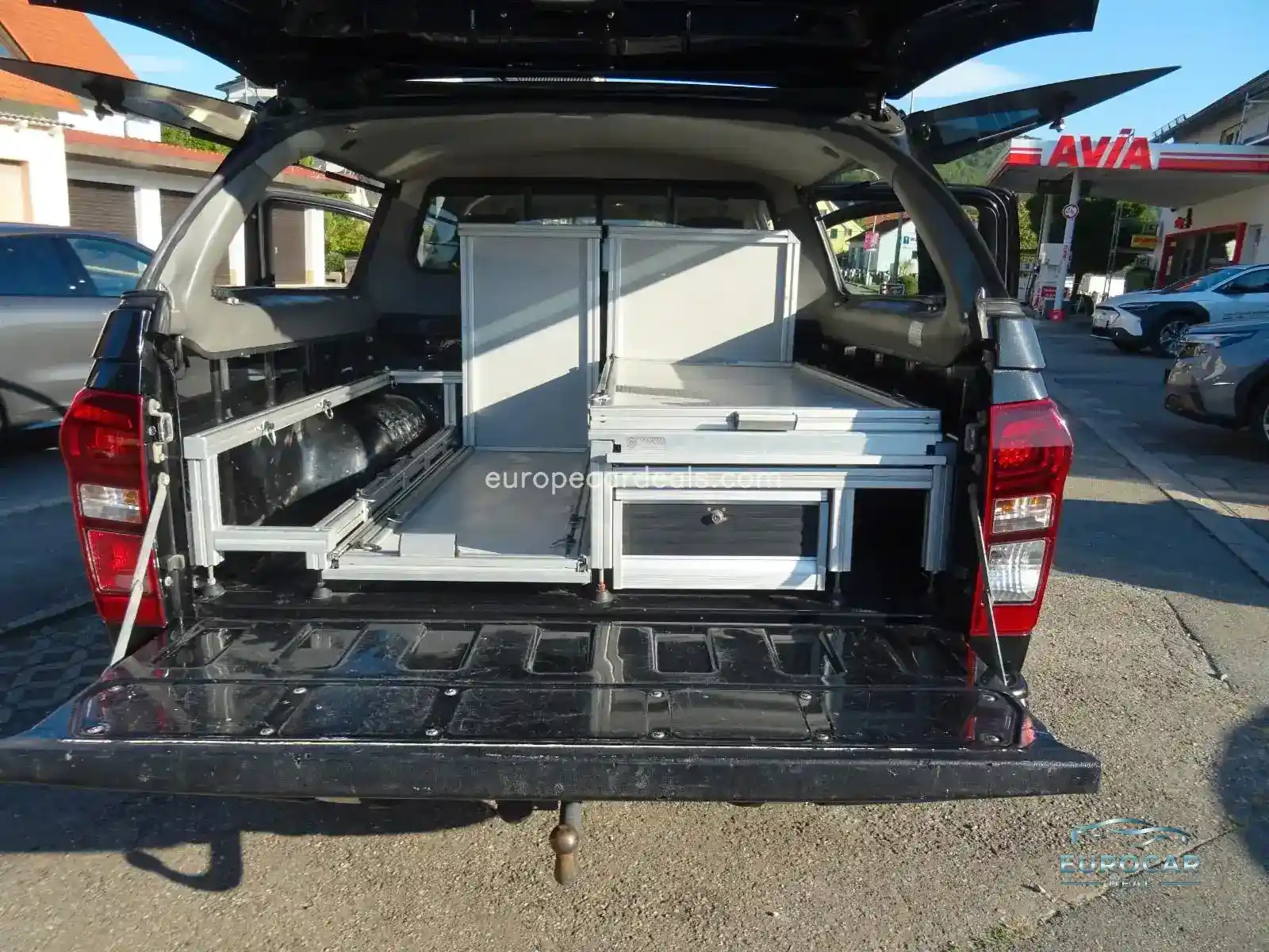 Double Cab 4WD Custom