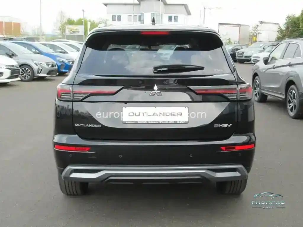 Mitsubishi Plug-in Hybrid Outlander