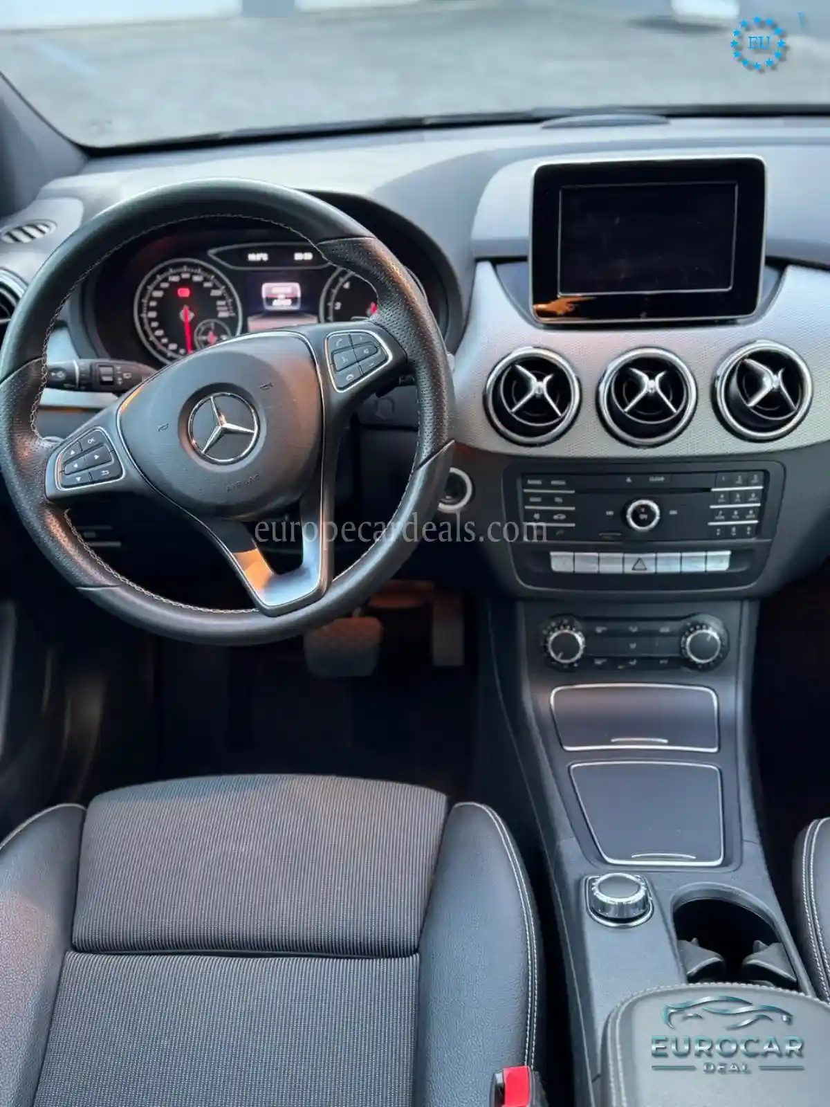 Mercedes-Benz B 180