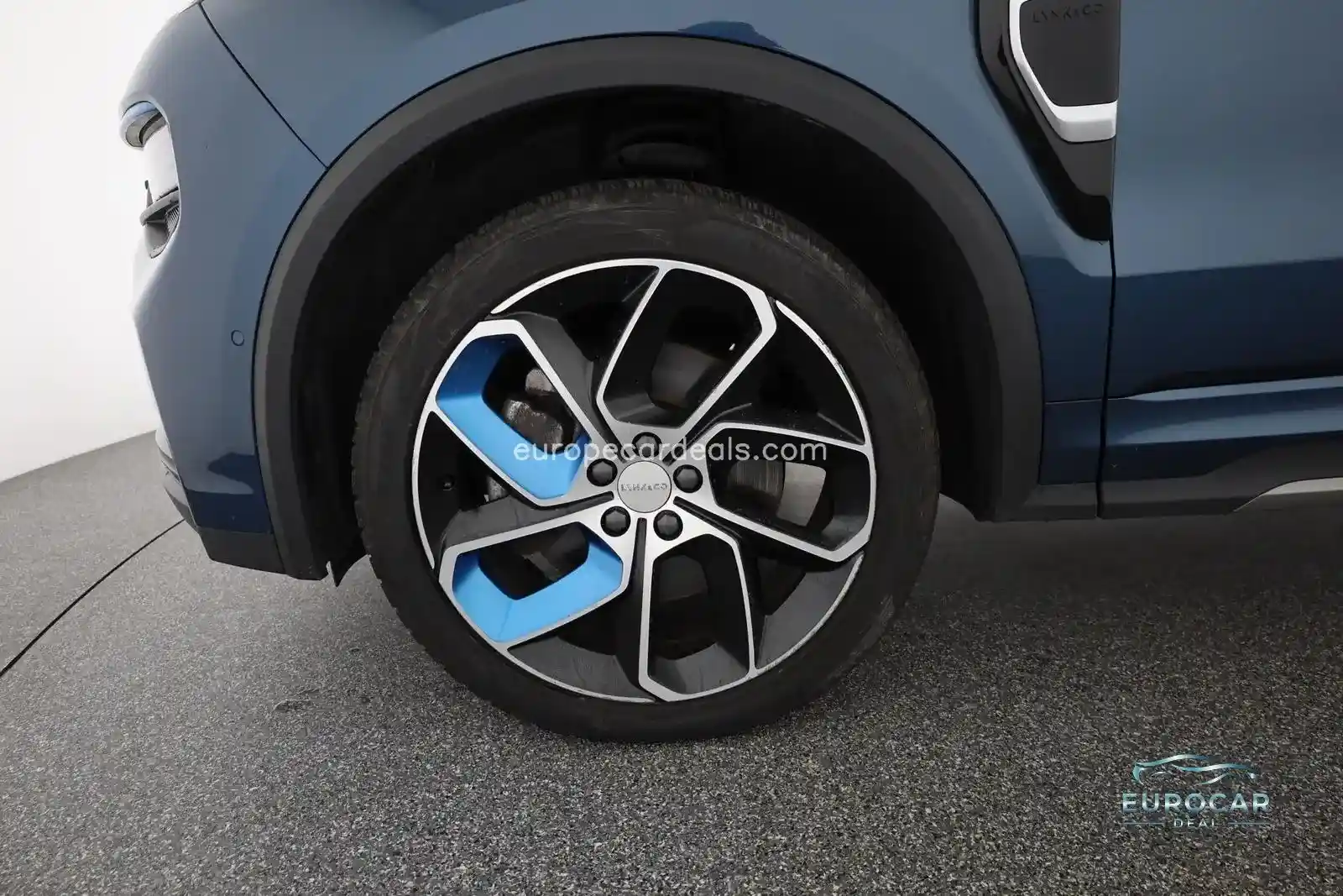Lynk&Co 01