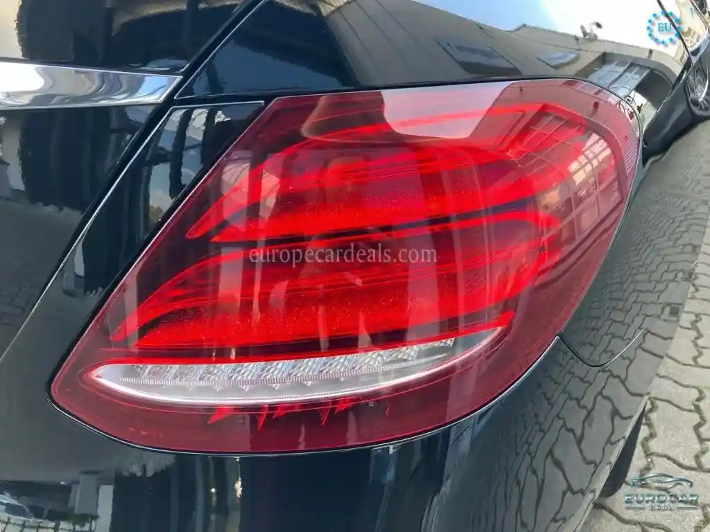 Mercedes-Benz E 200