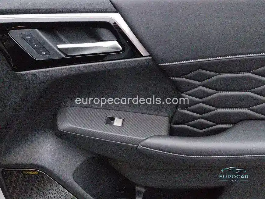 Mitsubishi Plug-in Hybrid Outlander