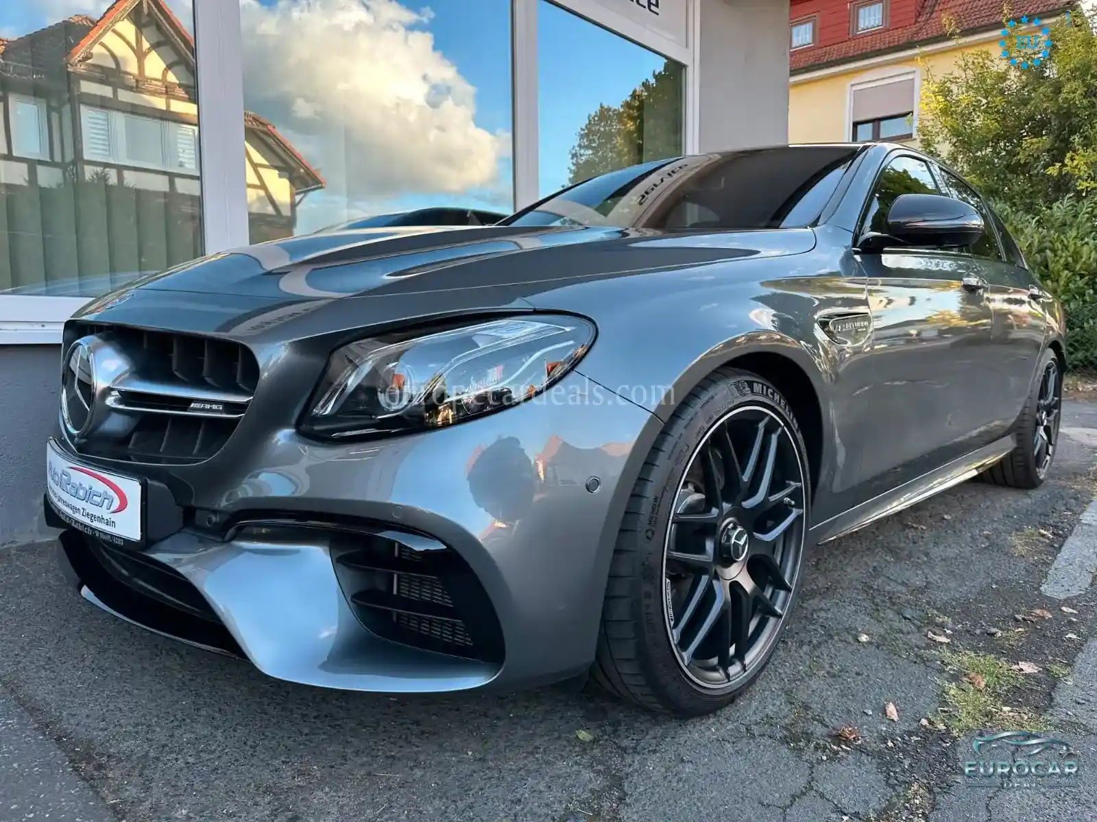 Mercedes-Benz E 63 AMG