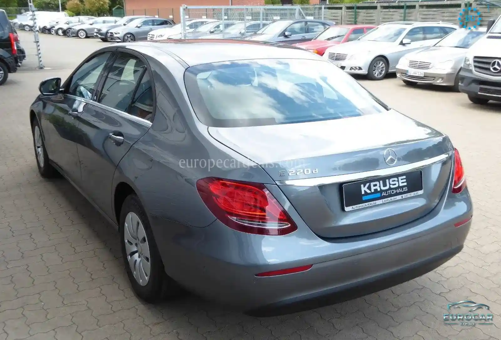 Mercedes-Benz E 220