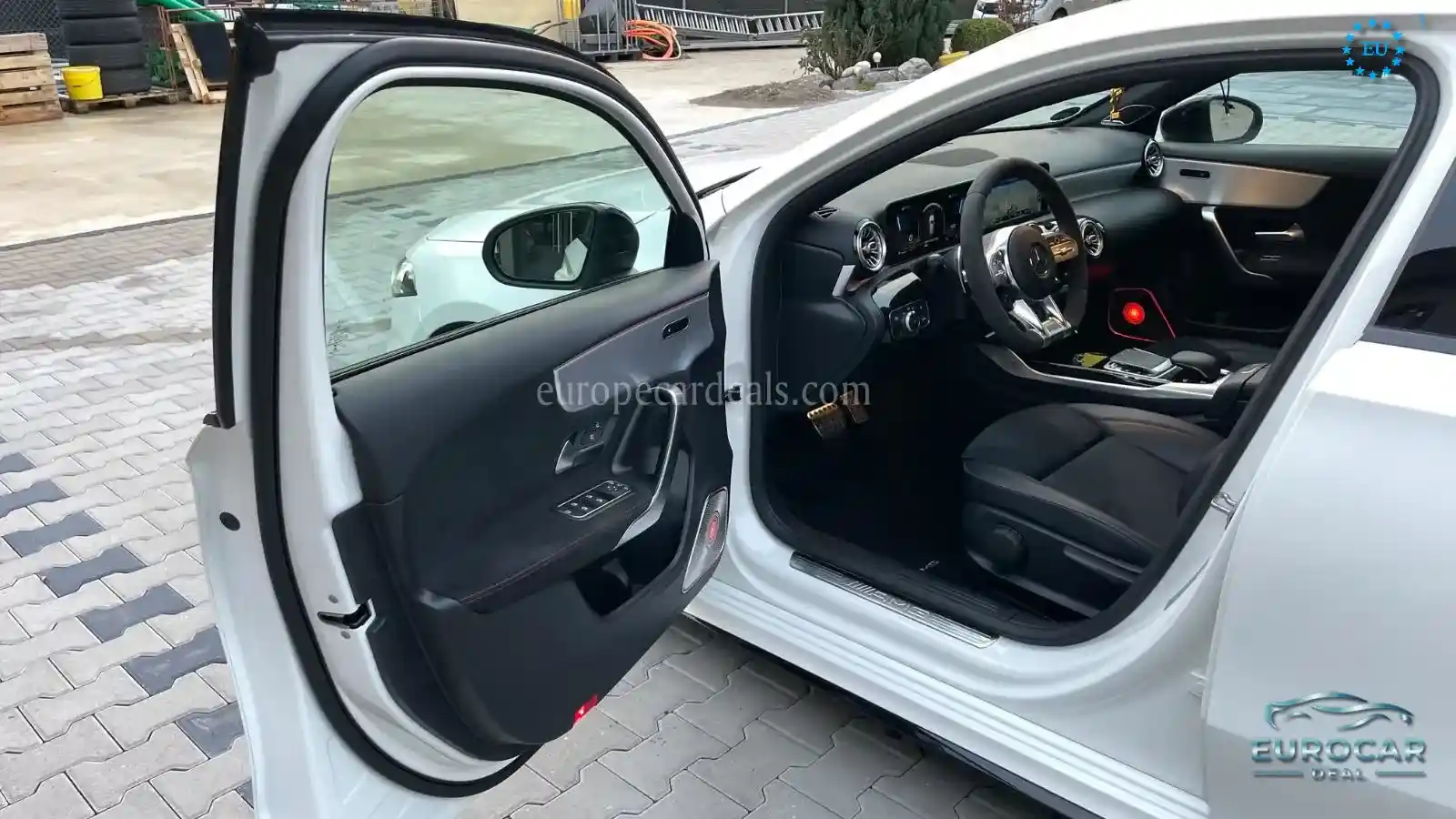 Mercedes-Benz A 35 AMG