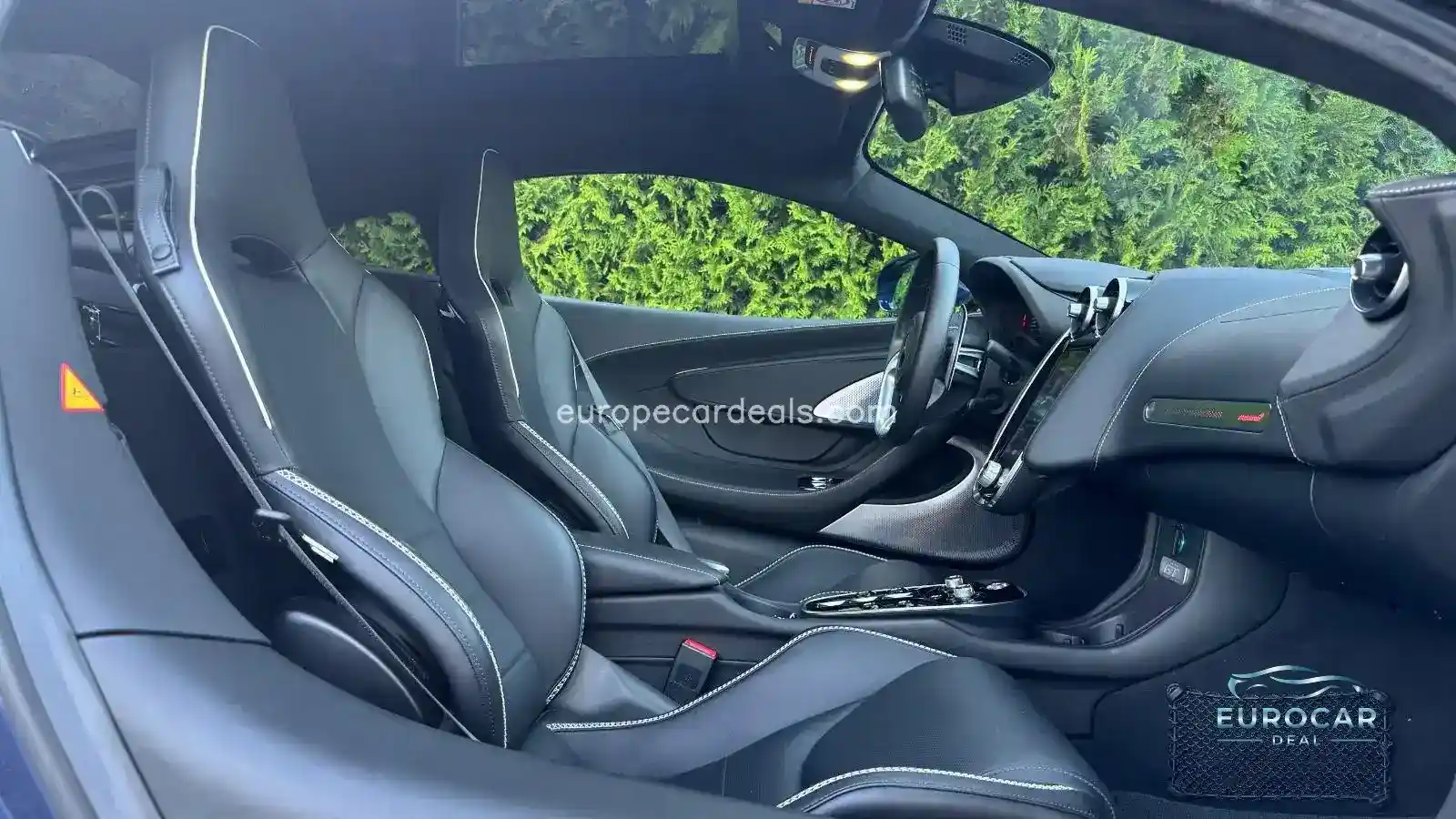McLaren GT