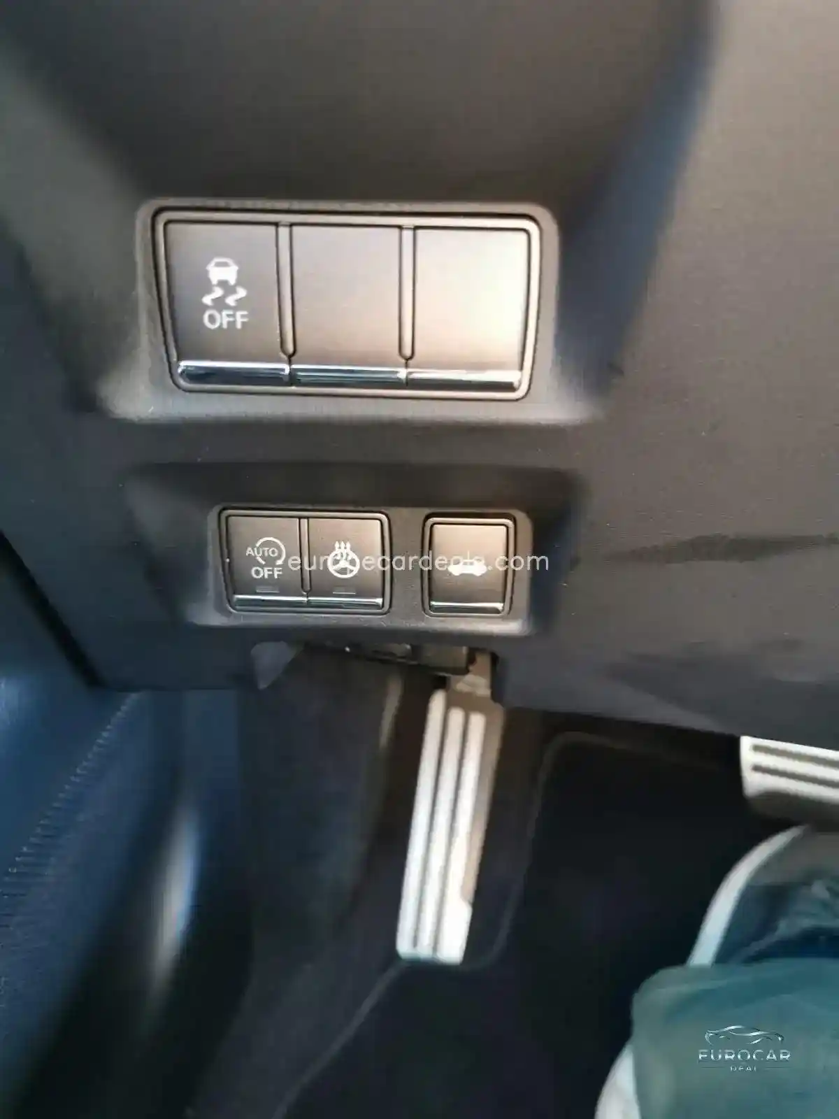 Infiniti Q70