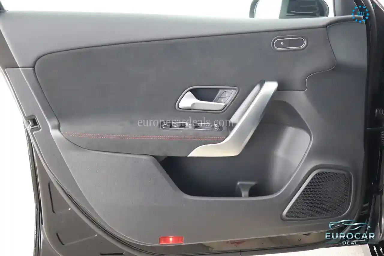 Mercedes-Benz A 35 AMG