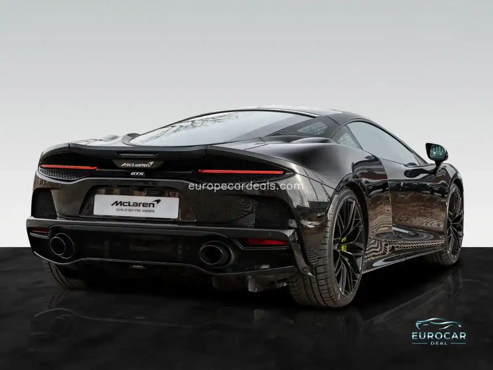 McLaren GT
