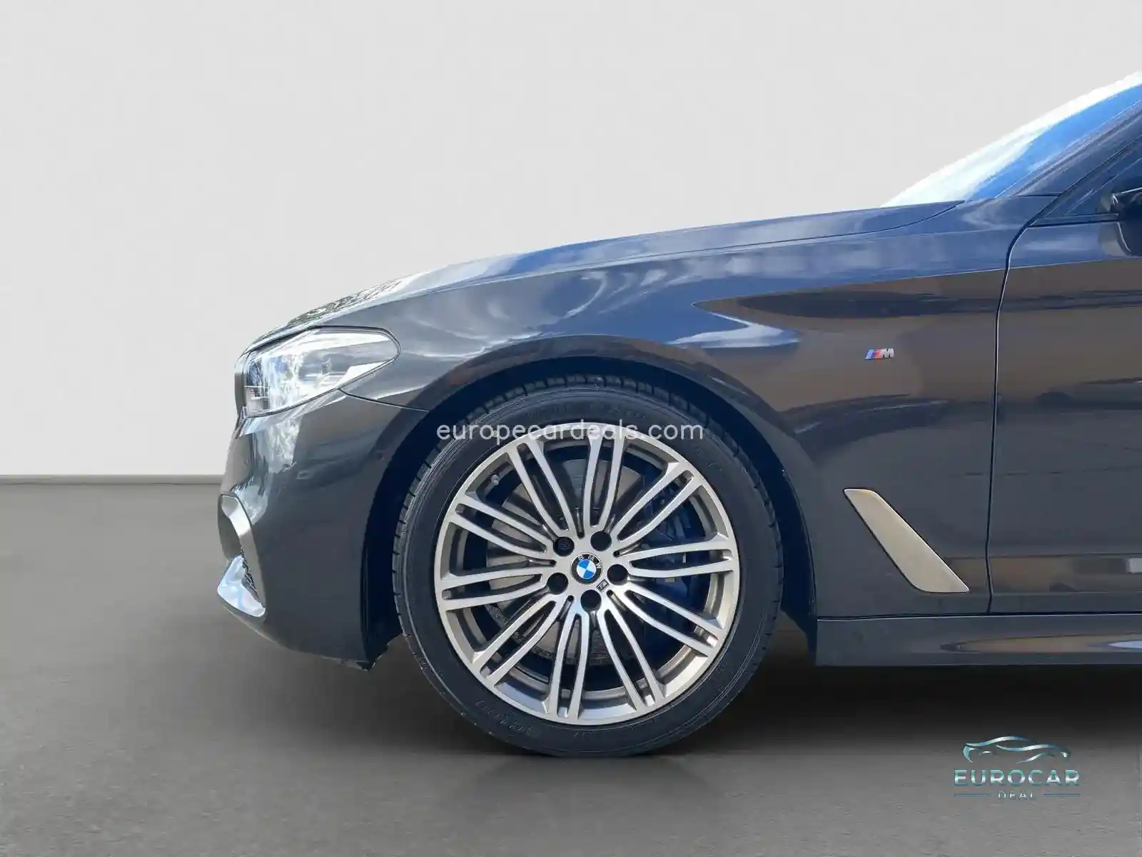 BMW M550