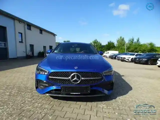 Mercedes-Benz CLA 200 Shooting Brake