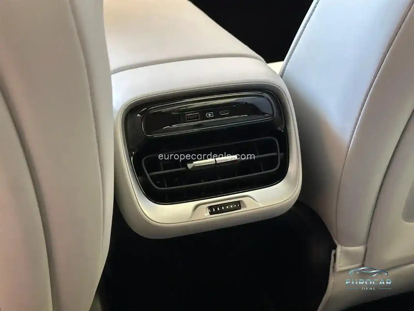XPENG P7
