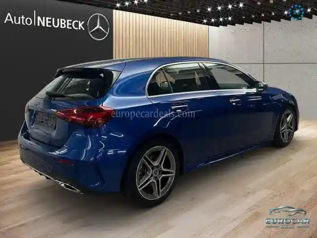Mercedes-Benz A 220