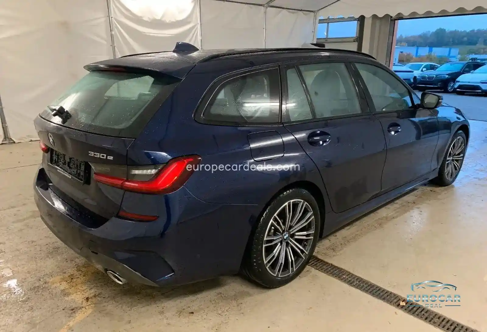 BMW 330