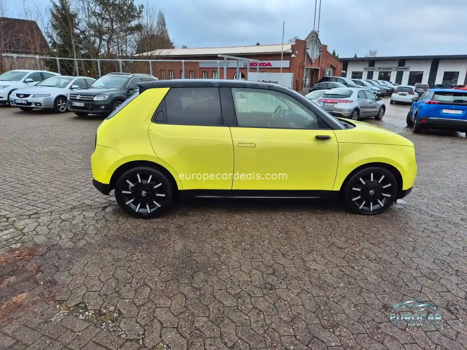 Honda e