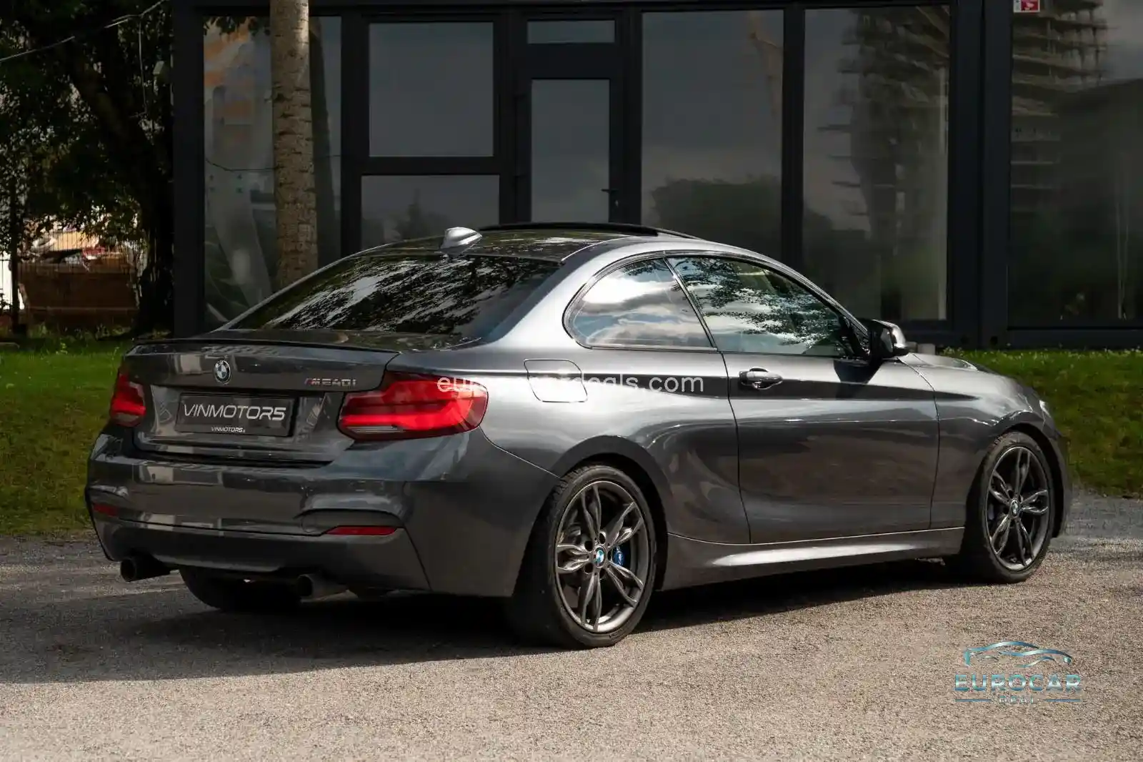 BMW M240i