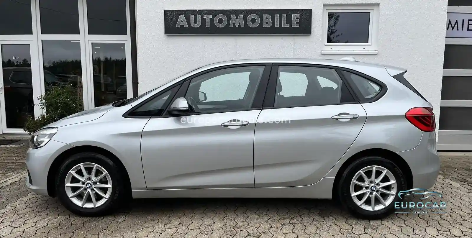 BMW 218