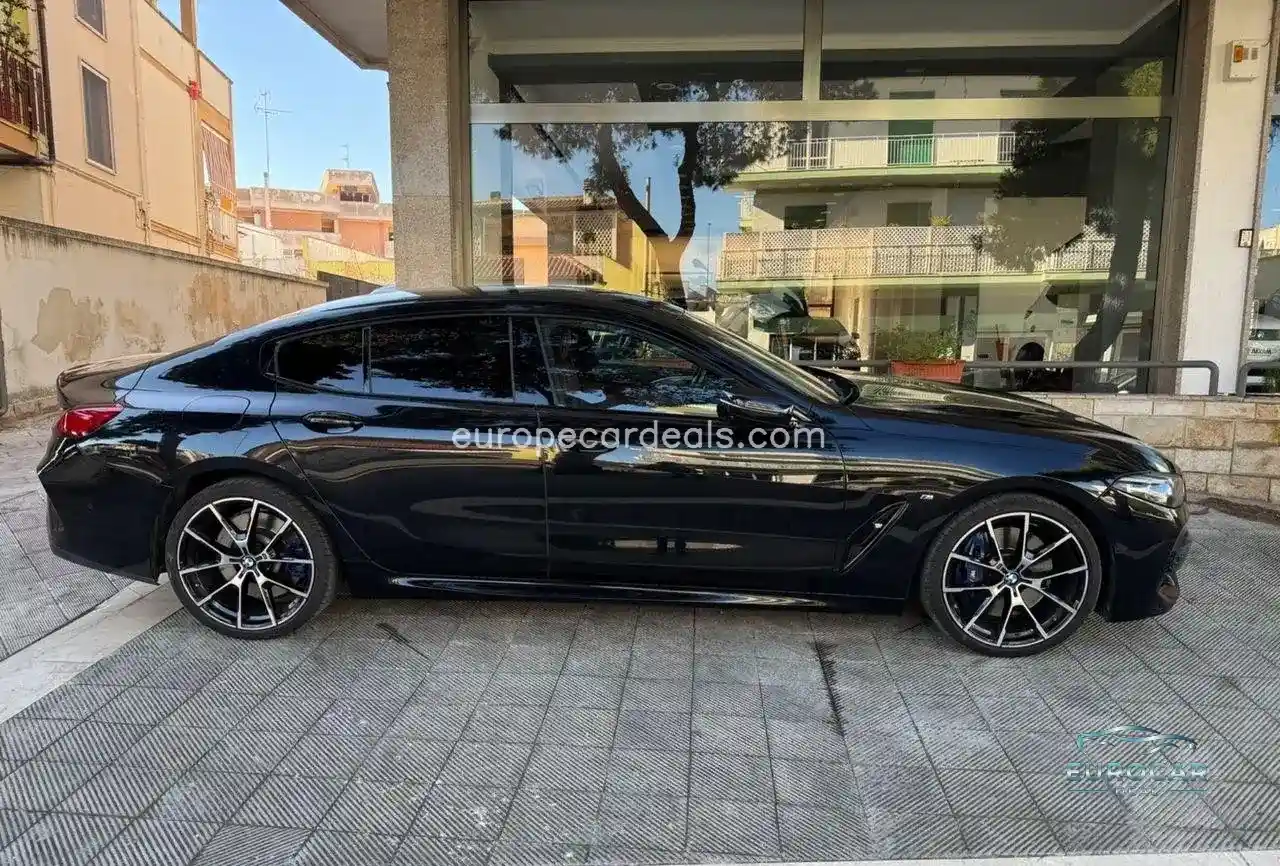 BMW 840