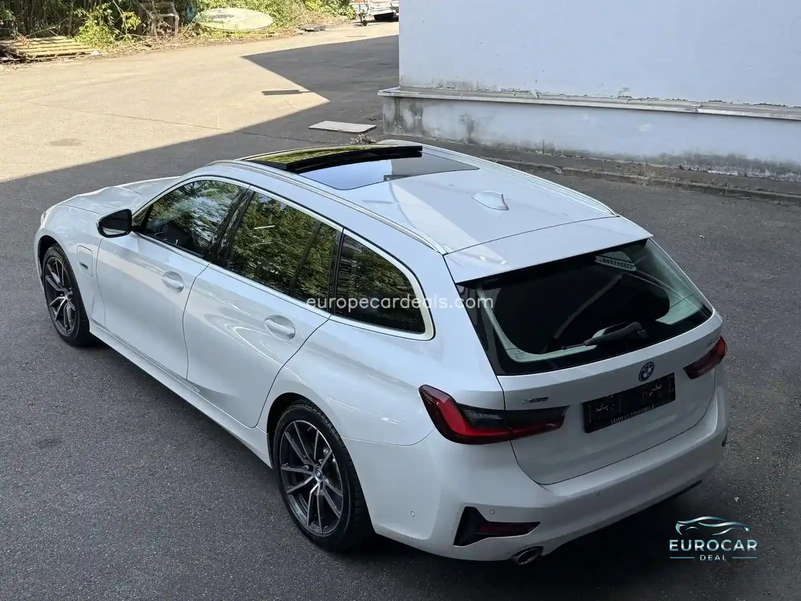 BMW 330