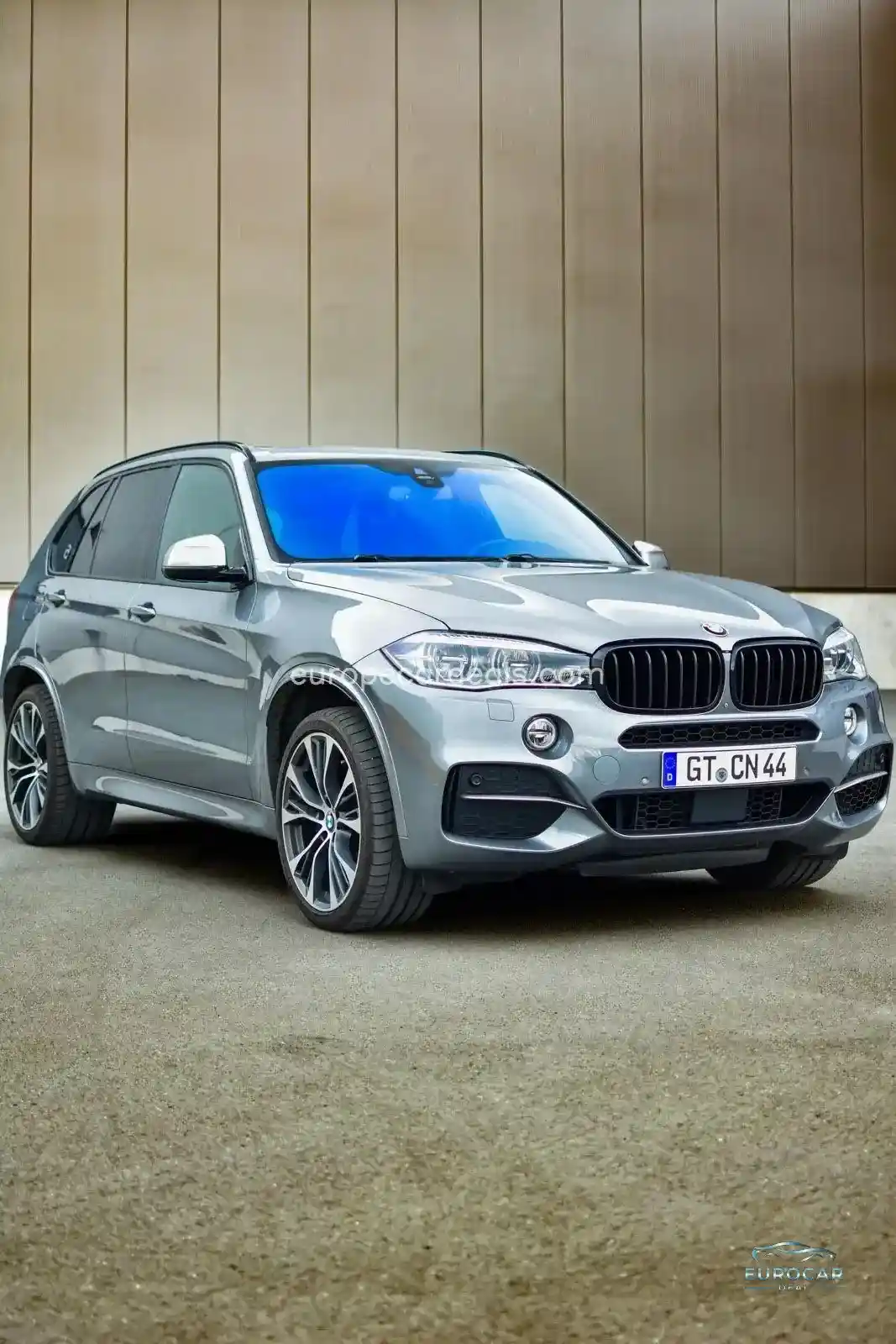 BMW X5 M50