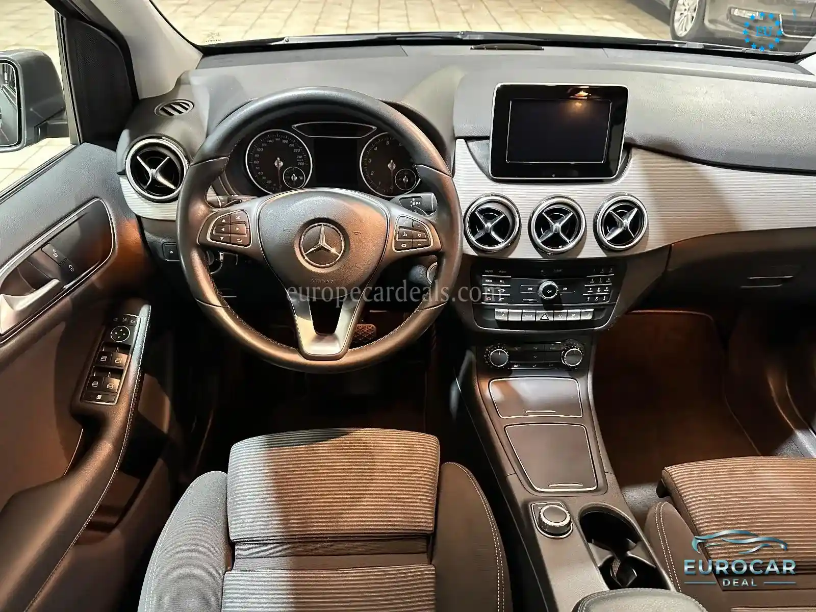 Mercedes-Benz B 220