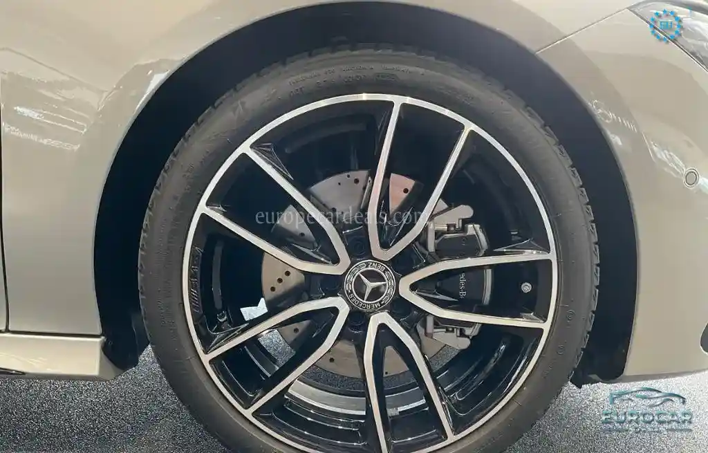 Mercedes-Benz CLA 220