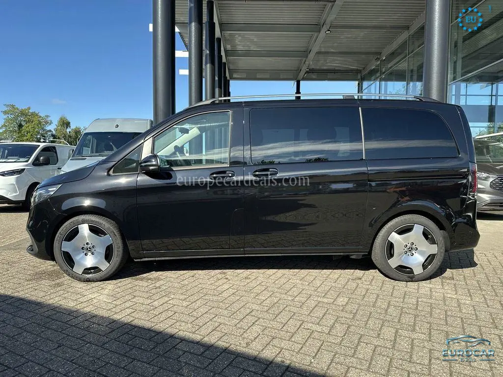 Mercedes-Benz V 220