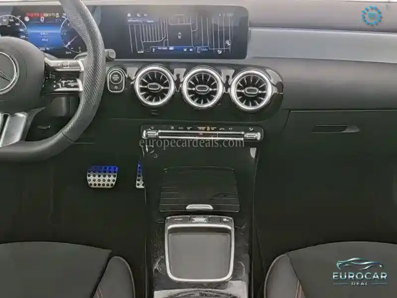 Mercedes-Benz A 220