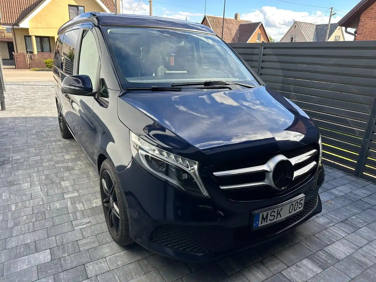 Mercedes-Benz V 200