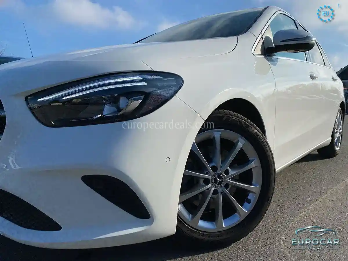 Mercedes-Benz B 200